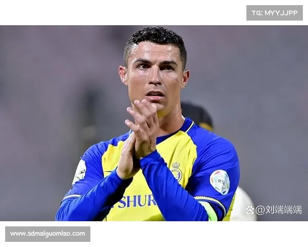 捷克前锋希季尔：如何面对C罗的挑战并超越自我